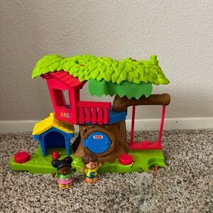 Little People Swing and Share Treehouse